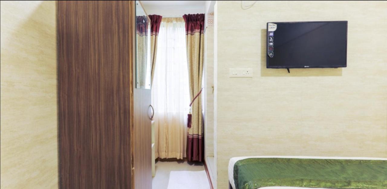 Heaven Gardens Hotel Kochi Екстериор снимка